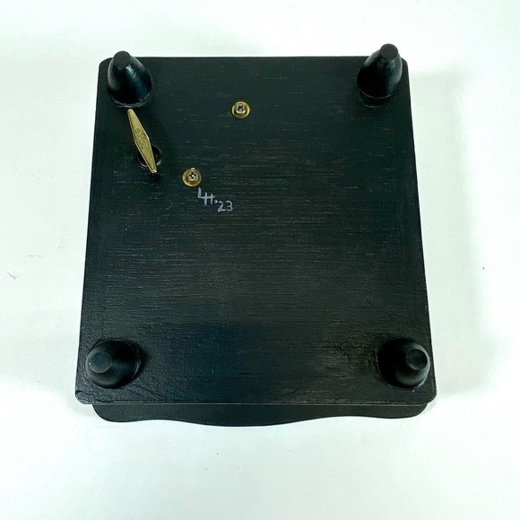 Original Acrylic Art on Upcycled/Reloved Vintage Wood Musical Jewelry Box - Picture 10 of 10